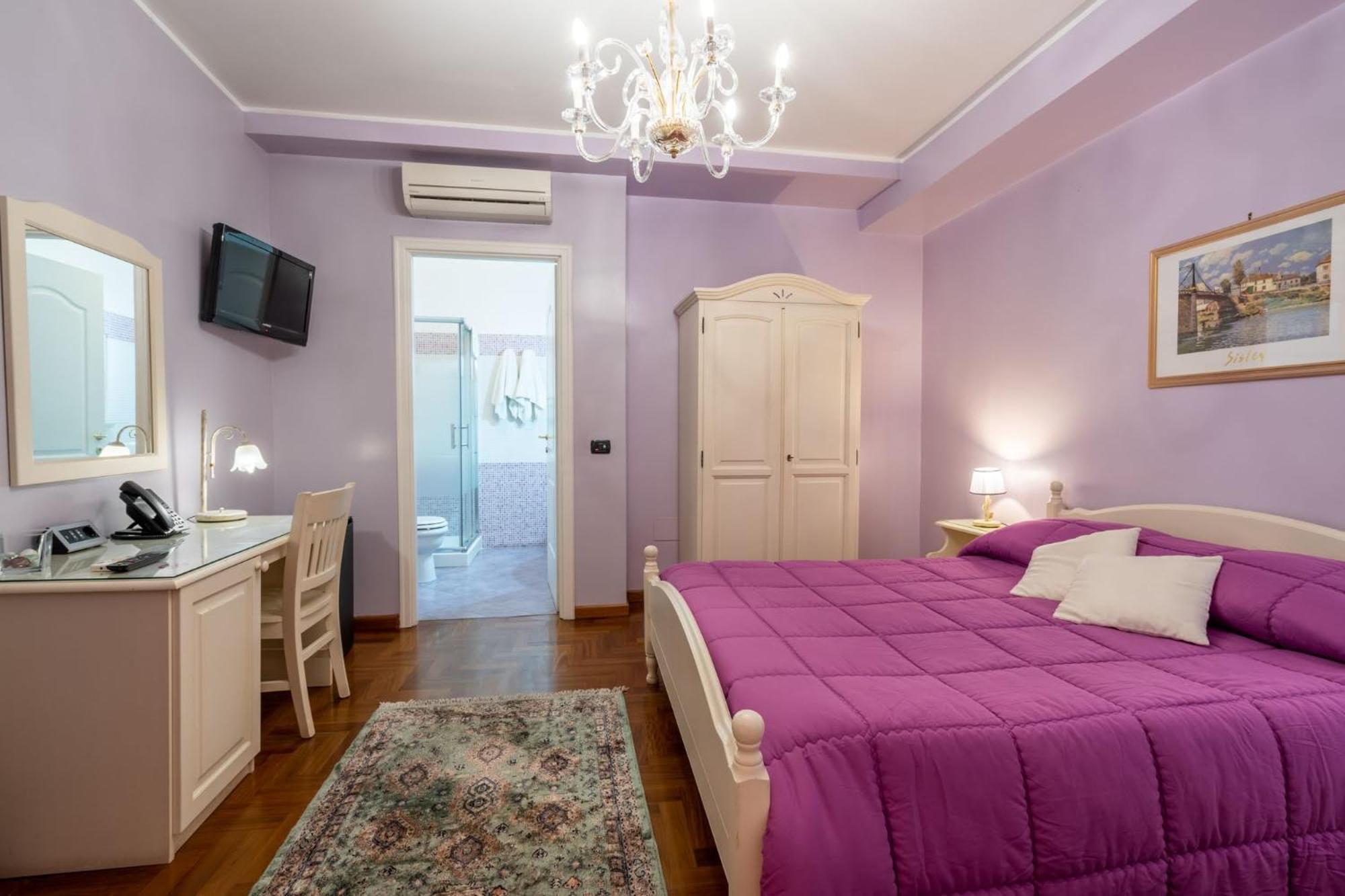 Alhambra - Guest House-b&b Di Charme 3*